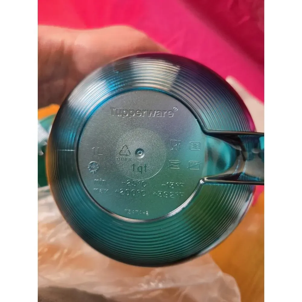Tupperware MicroCook Blue 1Qt Microwave Cooker Container w/ Lid + Booklet